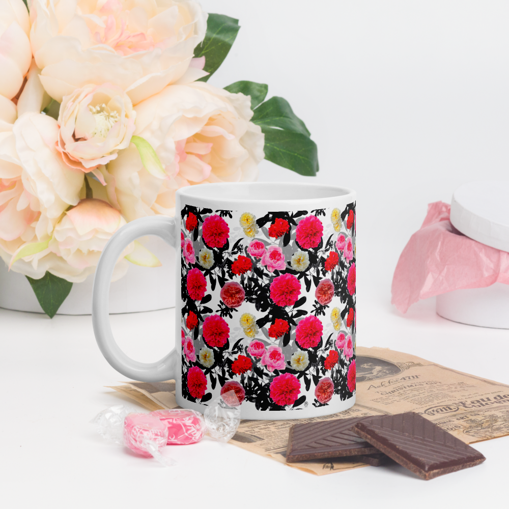Roses White glossy mug - Amaria Studio