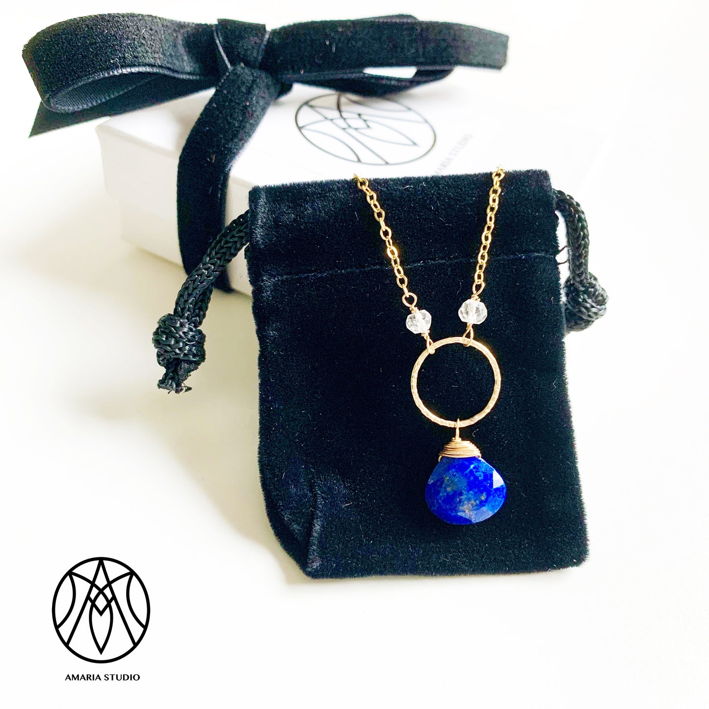 Lapis Lazuli and white topaz necklace - Amaria Studio