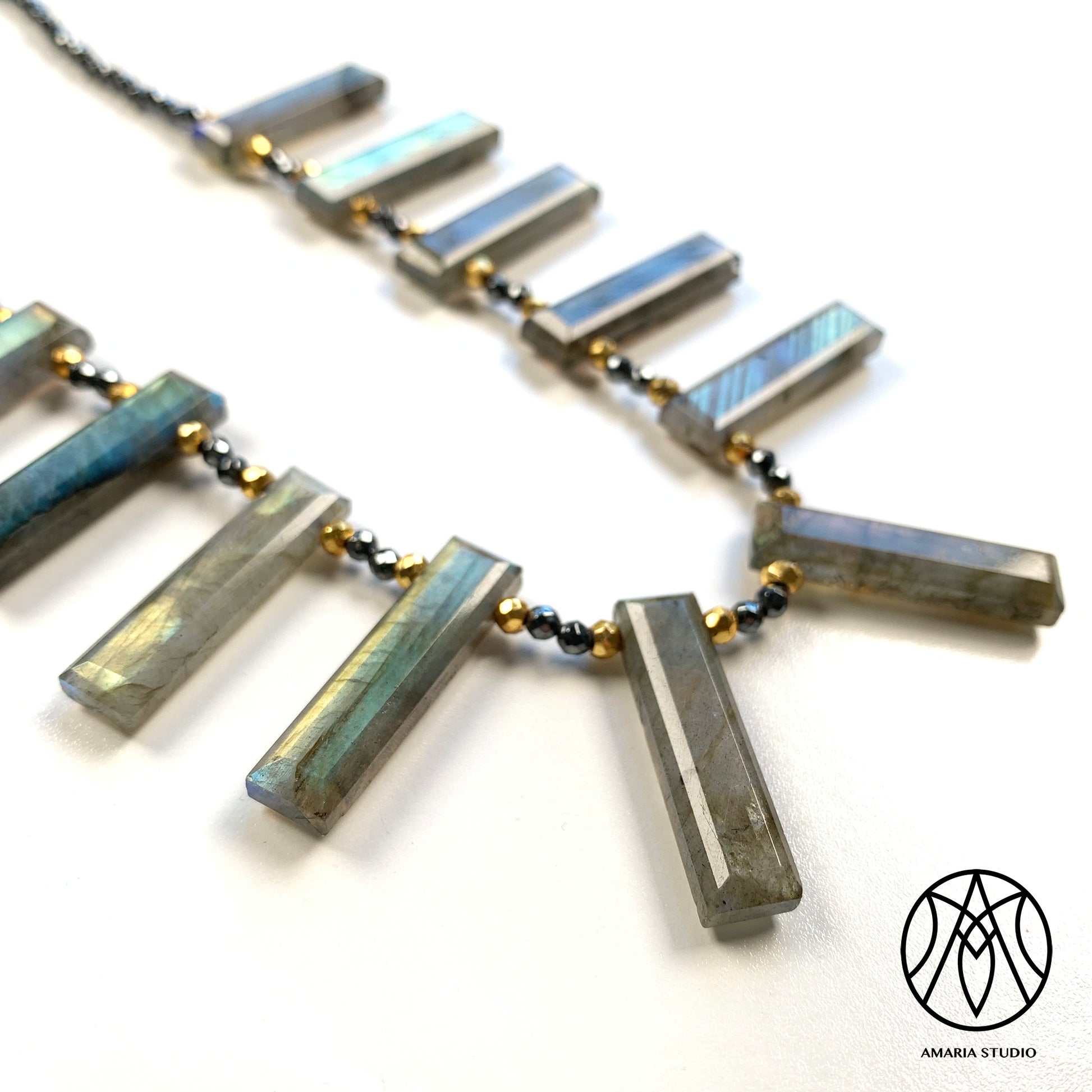 Labradorite hematite necklace - Amaria Studio